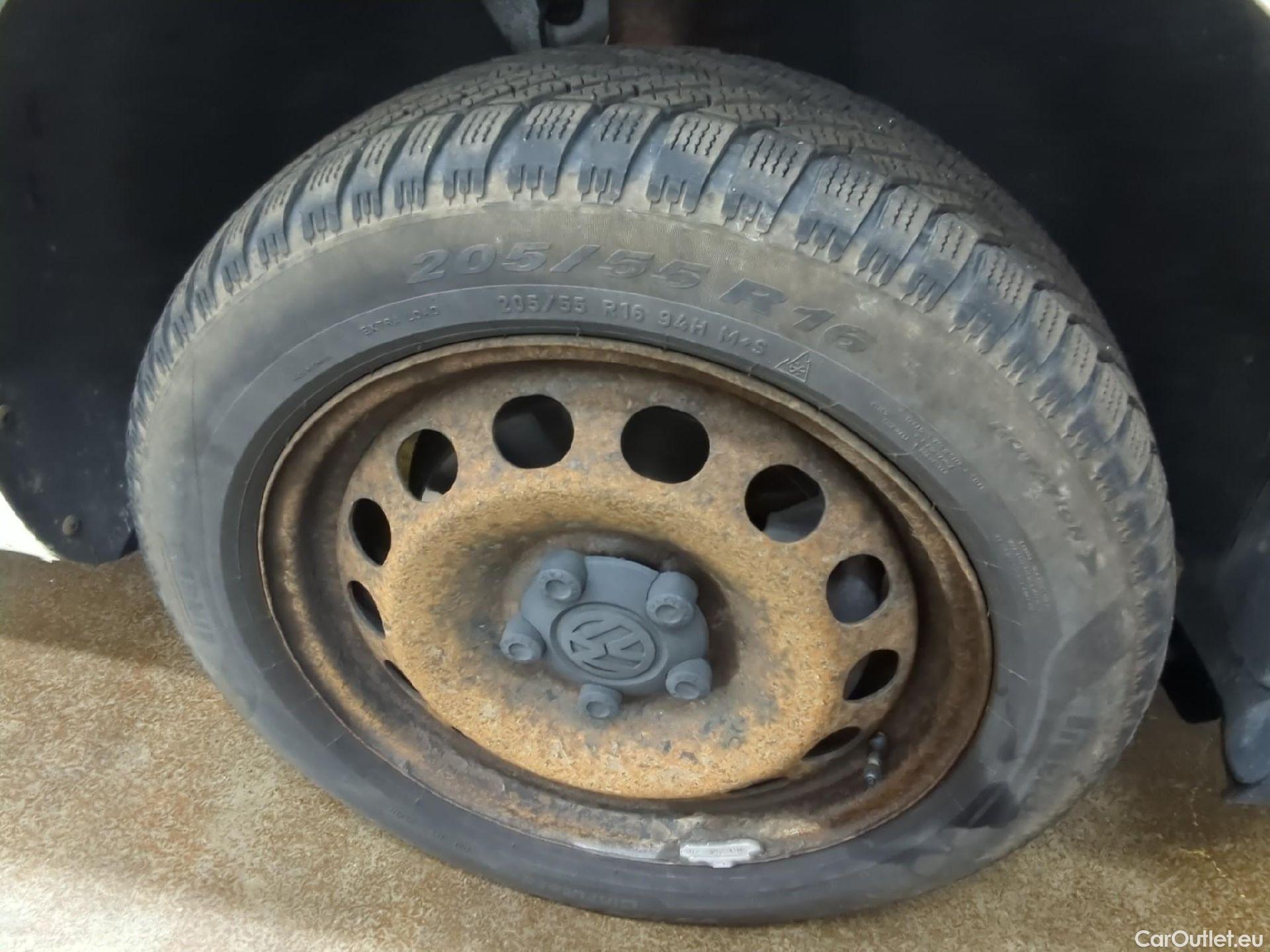  Volkswagen  Caddy VOLKSWAGEN  Van VU 4p Fourgonnette 2.0 TDI 122 4MOTION Business Line #7