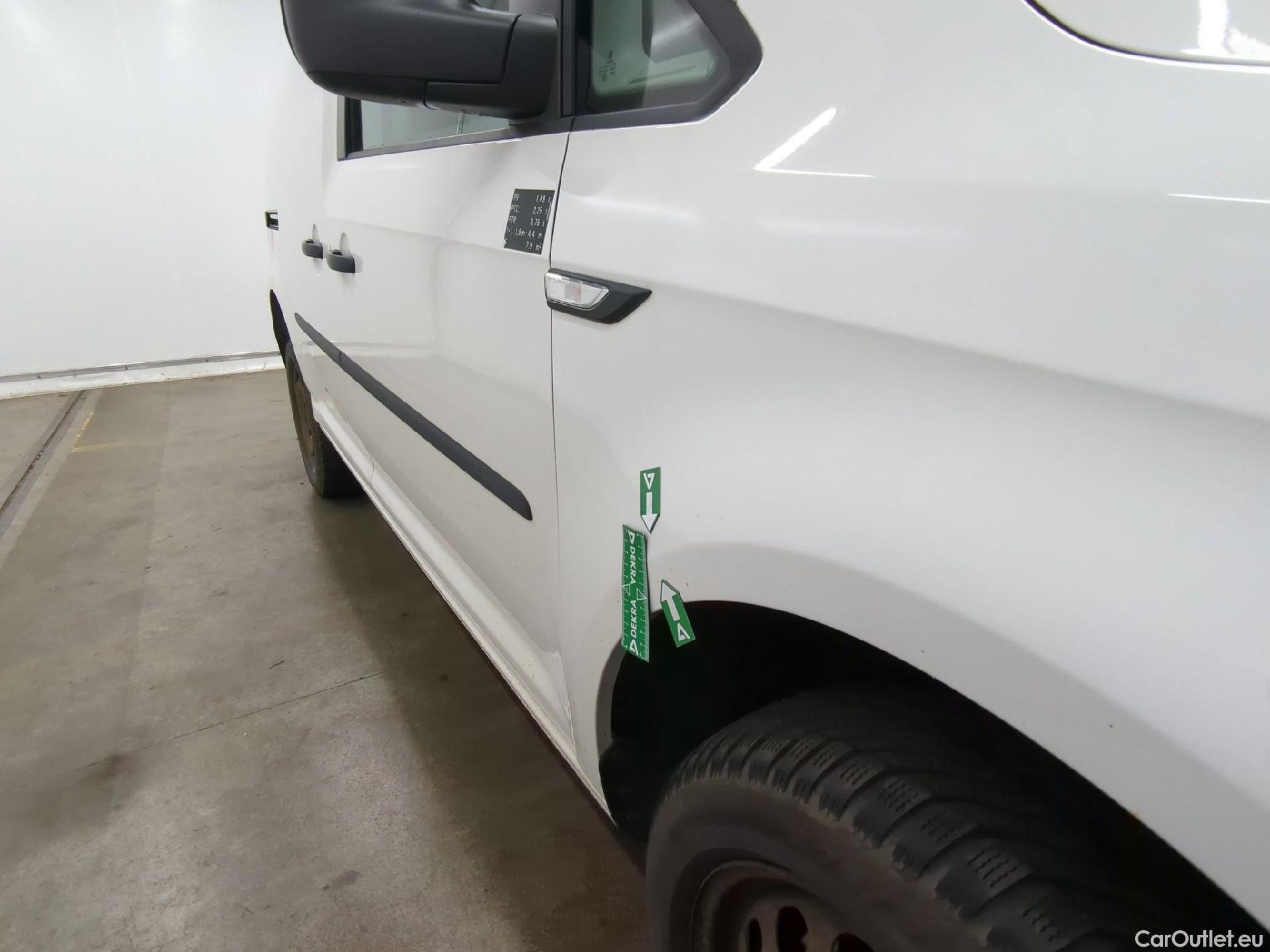  Volkswagen  Caddy VOLKSWAGEN  Van VU 4p Fourgonnette 2.0 TDI 122 4MOTION Business Line #24