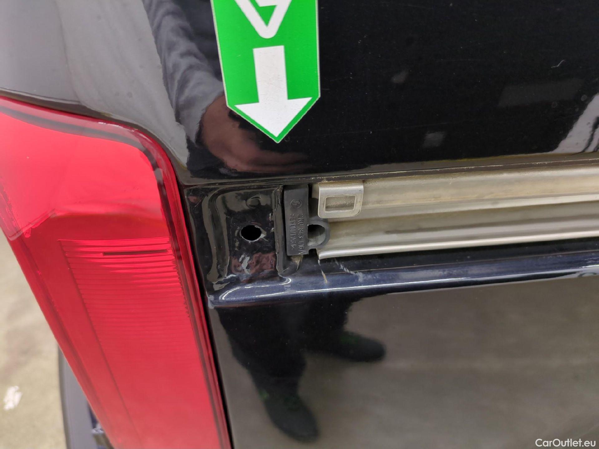  Volkswagen  Caddy VOLKSWAGEN  Van / 2015 / 4P / Fourgonnette 2.0 TDI 102 Business Line Plus #11