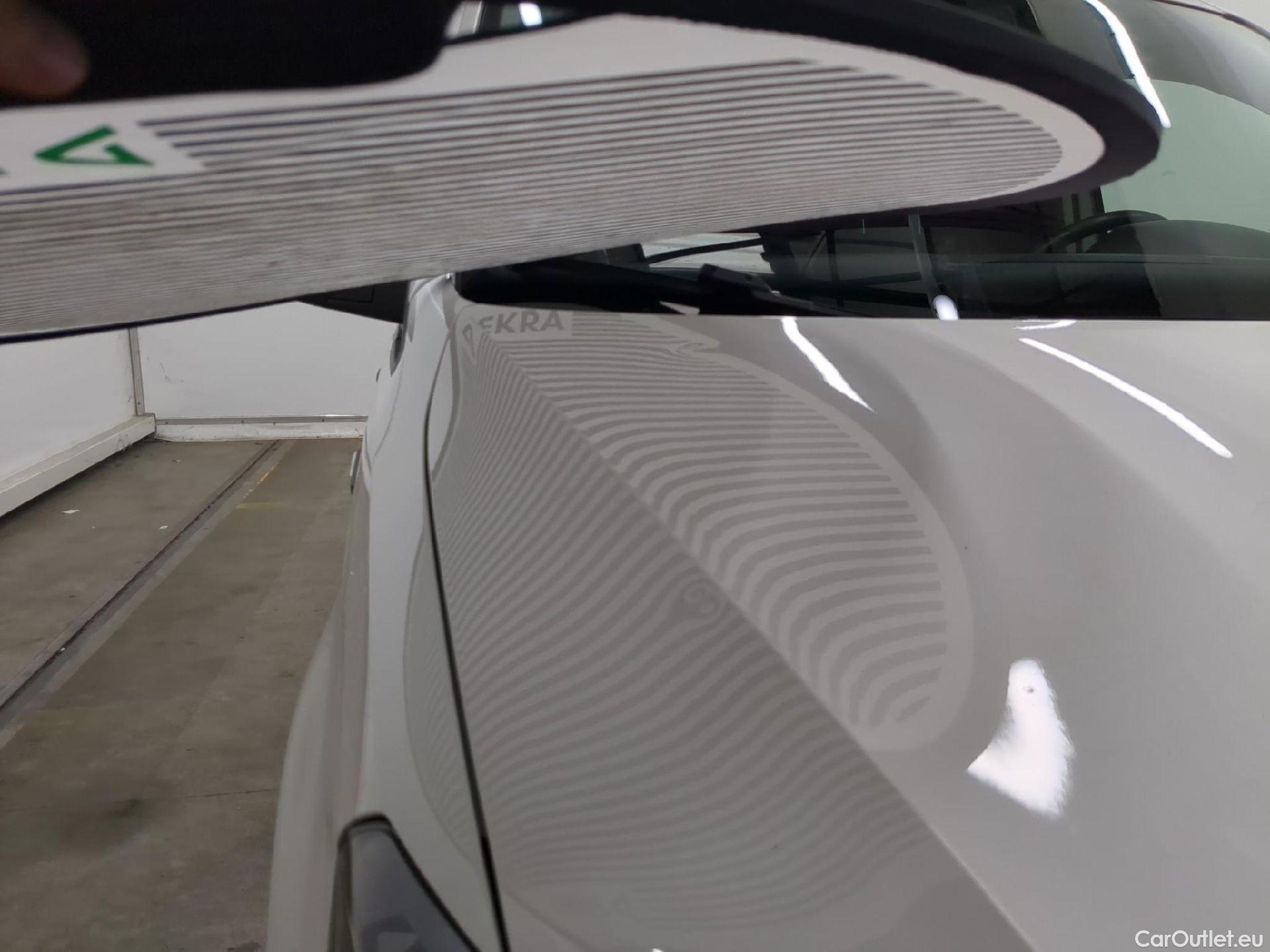  Volkswagen  Caddy VOLKSWAGEN  Van VU 4p Fourgonnette 2.0 TDI 122 4MOTION Business Line #32