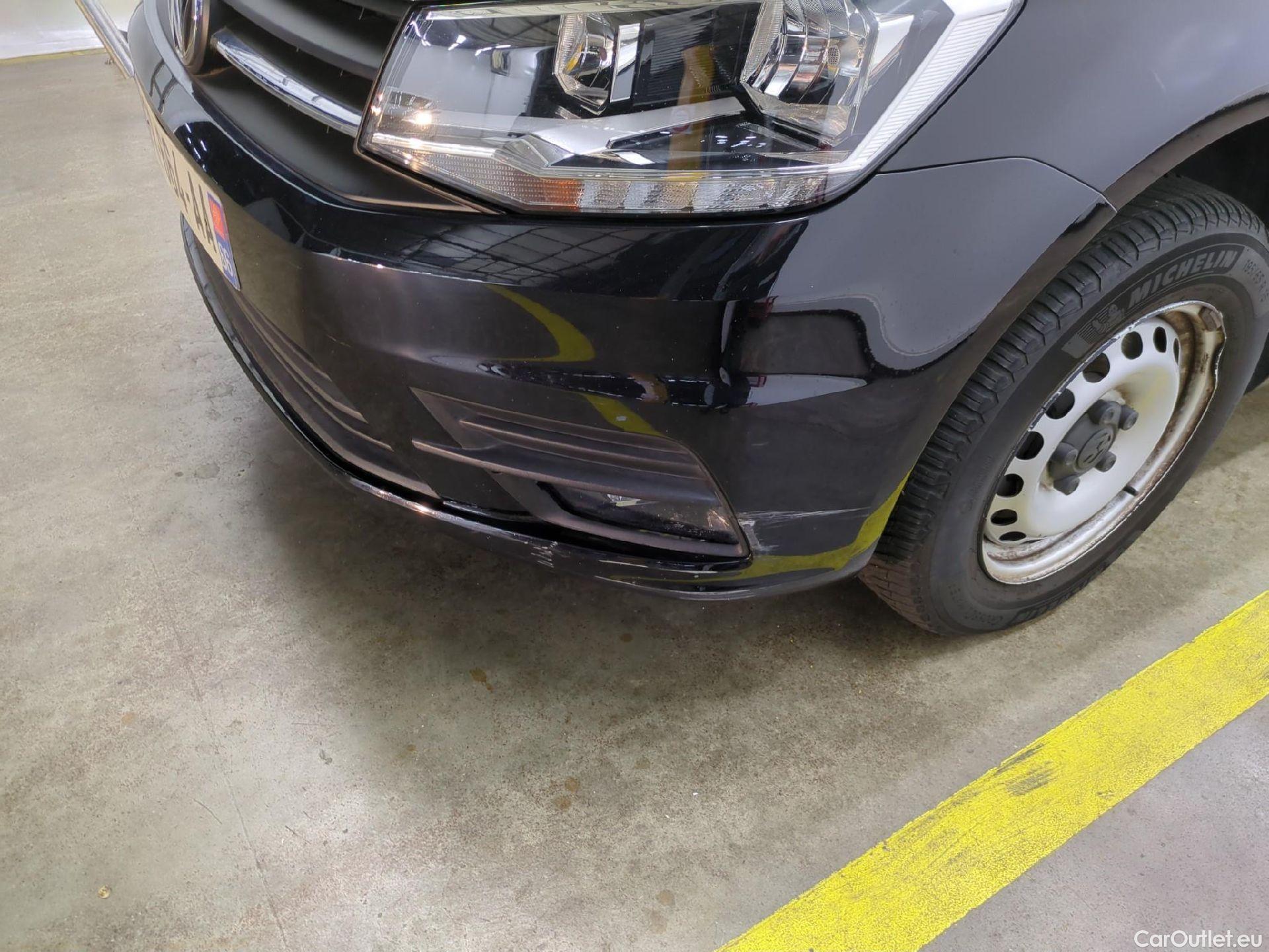  Volkswagen  Caddy VOLKSWAGEN  Van / 2015 / 4P / Fourgonnette 2.0 TDI 102 Business Line Plus #29