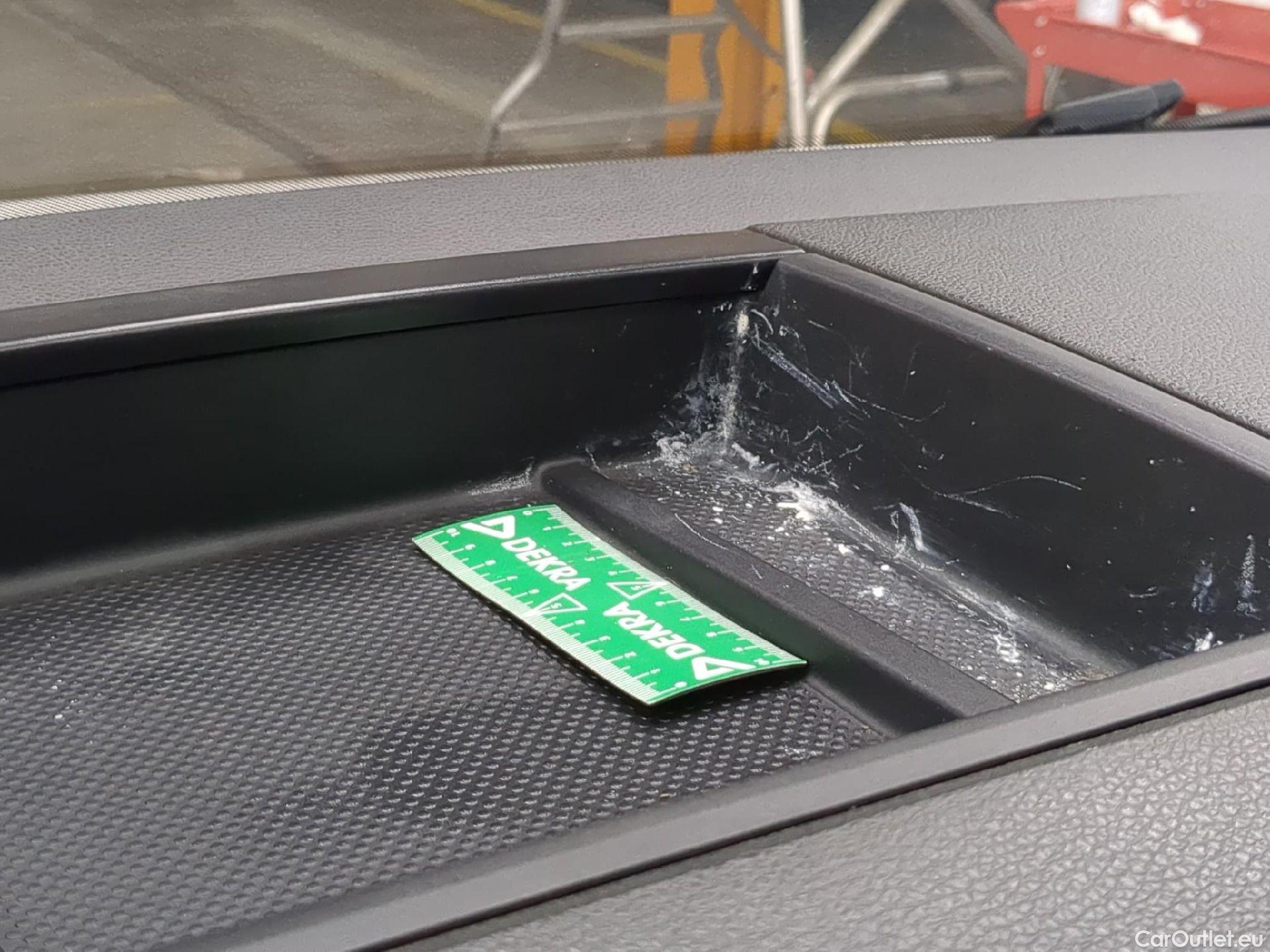  Volkswagen  Caddy VOLKSWAGEN  Van VU 4p Fourgonnette 2.0 TDI 122 4MOTION Business Line #1