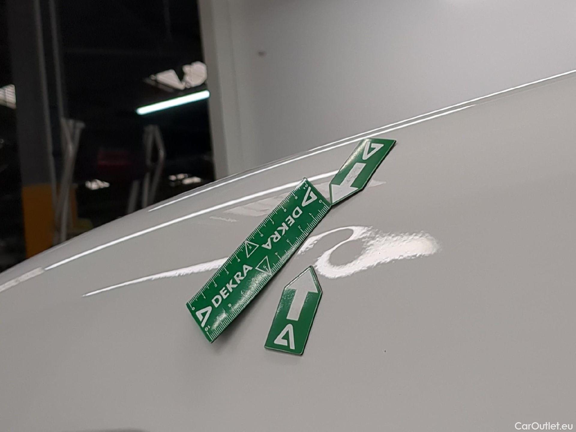  Volkswagen  Caddy VOLKSWAGEN  Van VU 4p Fourgonnette 2.0 TDI 122 4MOTION Business Line #43