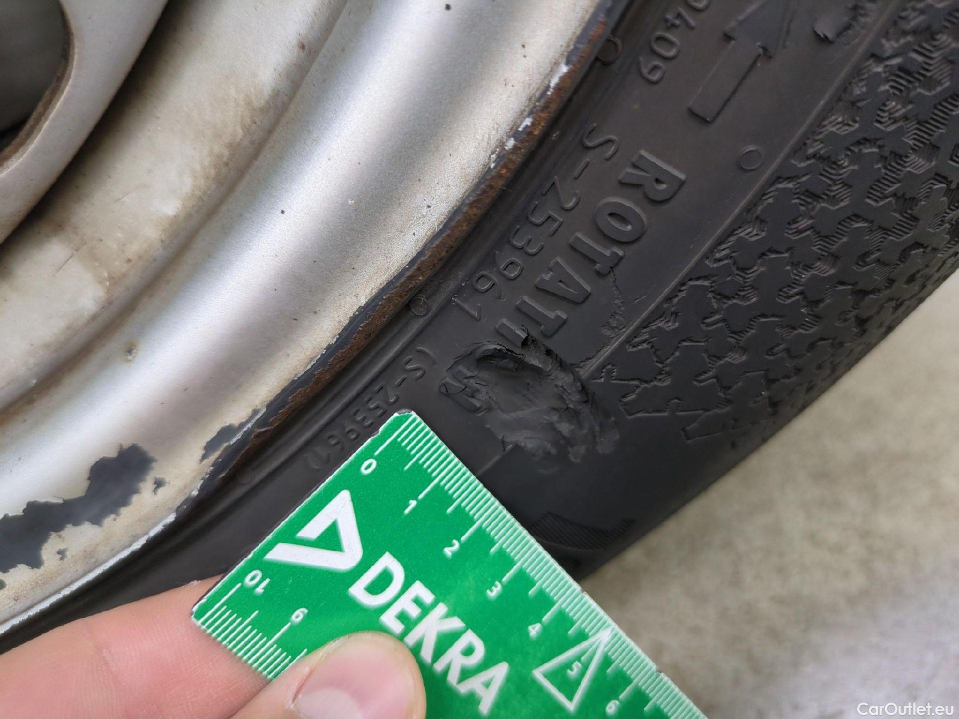  Volkswagen  Caddy VOLKSWAGEN  Van / 2015 / 4P / Fourgonnette 2.0 TDI 102 Business Line Plus #17