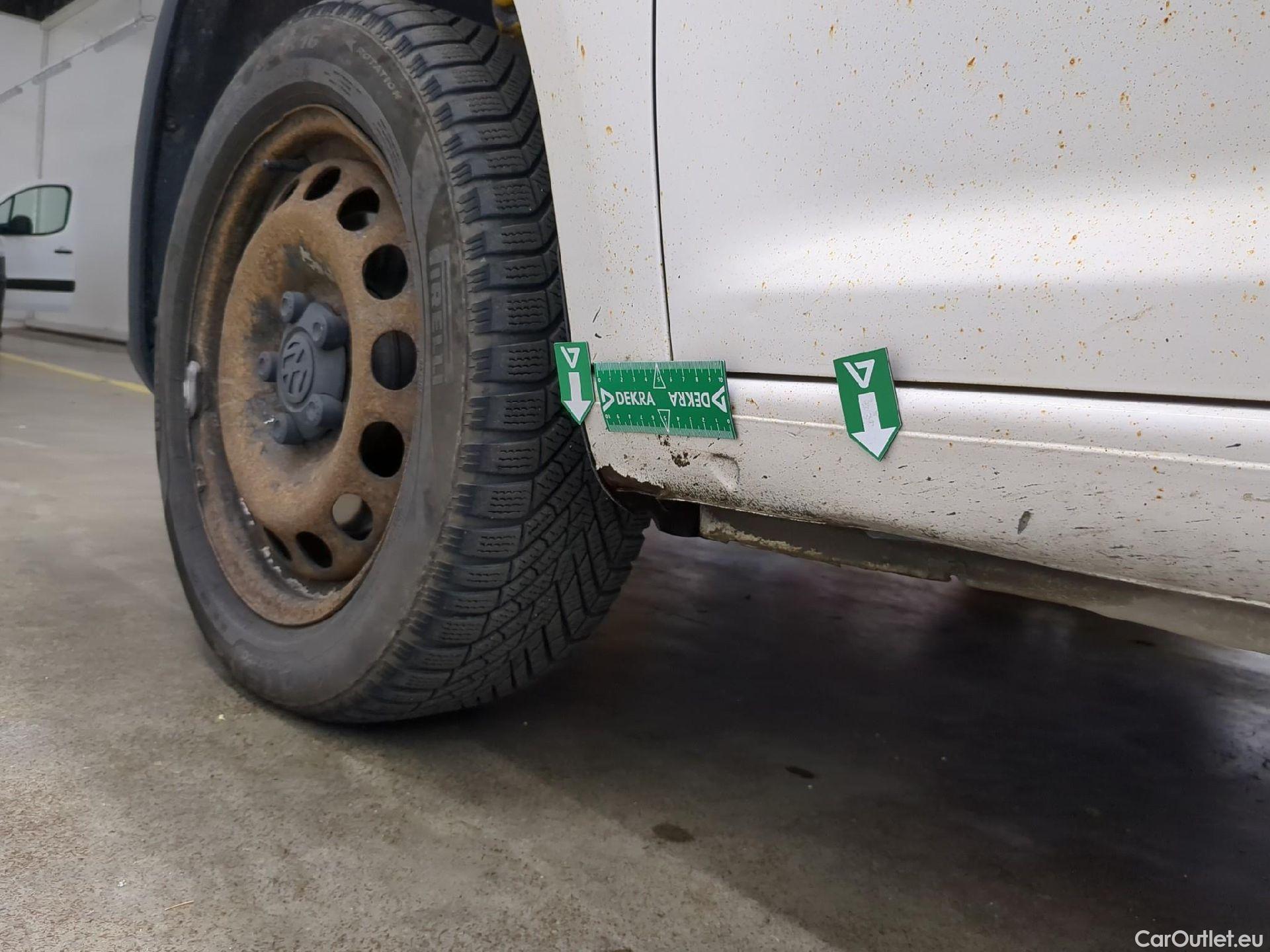  Volkswagen  Caddy VOLKSWAGEN  Van VU 4p Fourgonnette 2.0 TDI 122 4MOTION Business Line #39