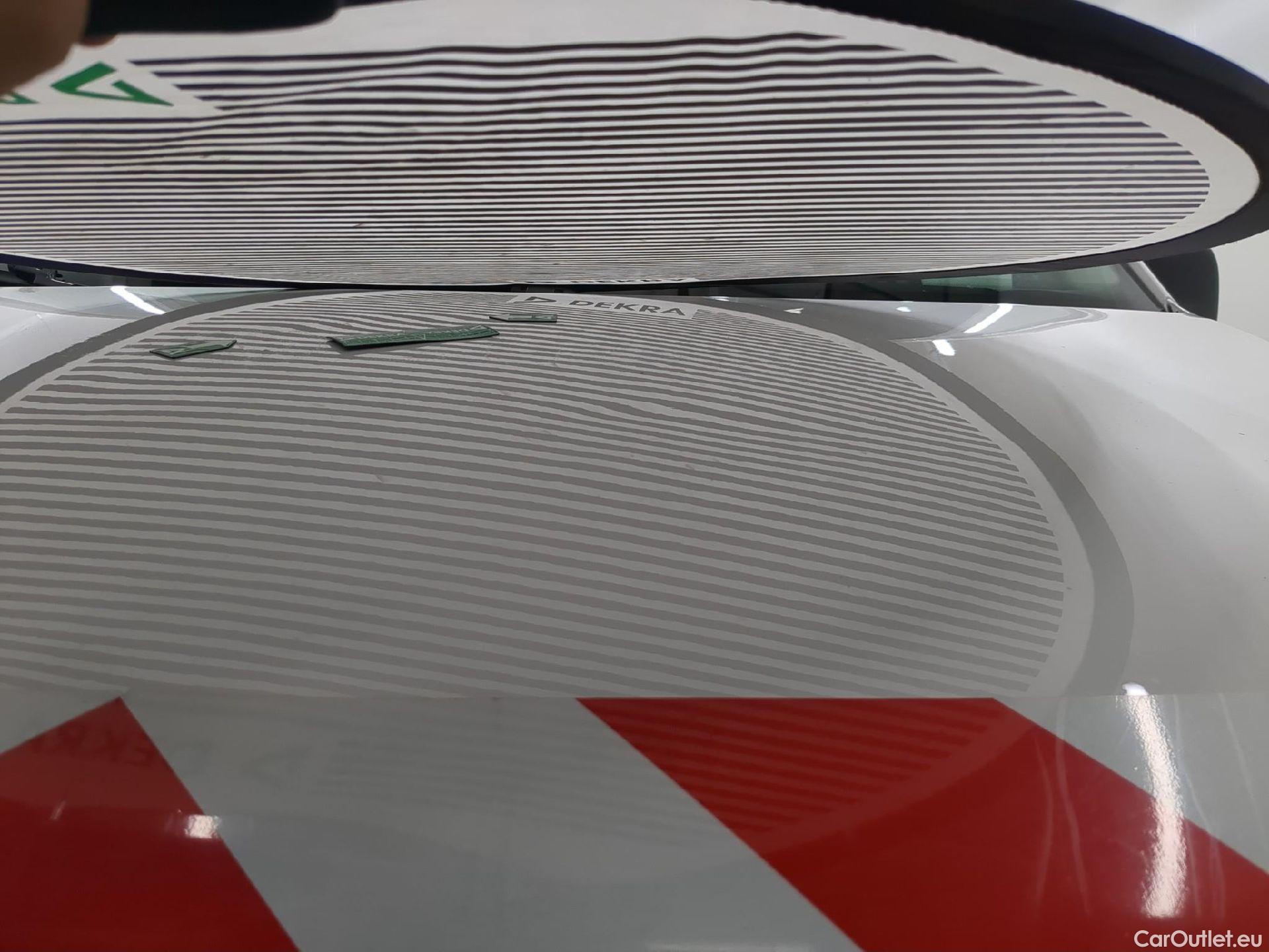  Volkswagen  Caddy VOLKSWAGEN  Van VU 4p Fourgonnette 2.0 TDI 122 4MOTION Business Line #29