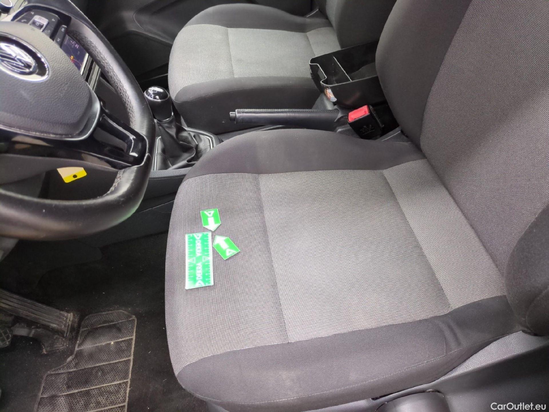  Volkswagen  Caddy VOLKSWAGEN  Van / 2015 / 4P / Fourgonnette 2.0 TDI 102 Business Line Plus #13