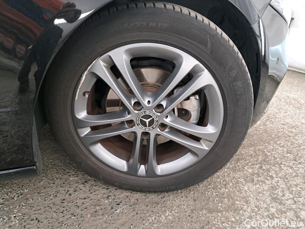  Mercedes  A-Klasse MERCEDES-BENZ Classe A Compact / 2018 / 5P / Berline A 180 Business Line #2