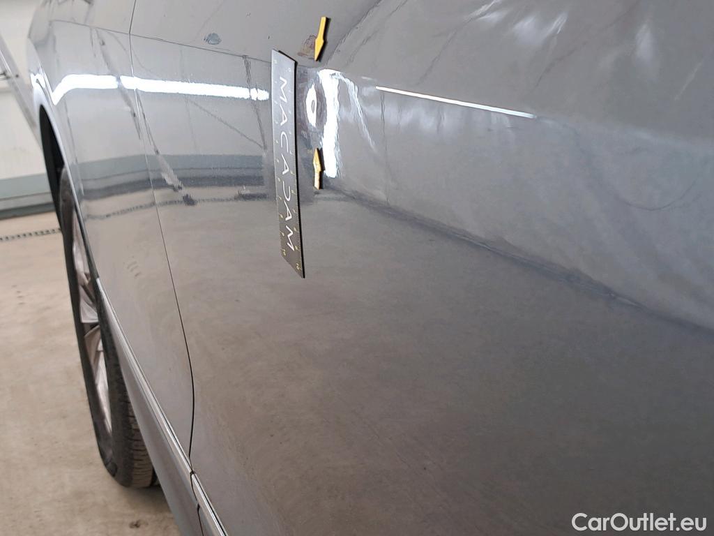  Volkswagen  Tiguan VOLKSWAGEN  Allspace / 2017 / 5P / SUV 2.0 TDI 150 BMV6 Carat #23