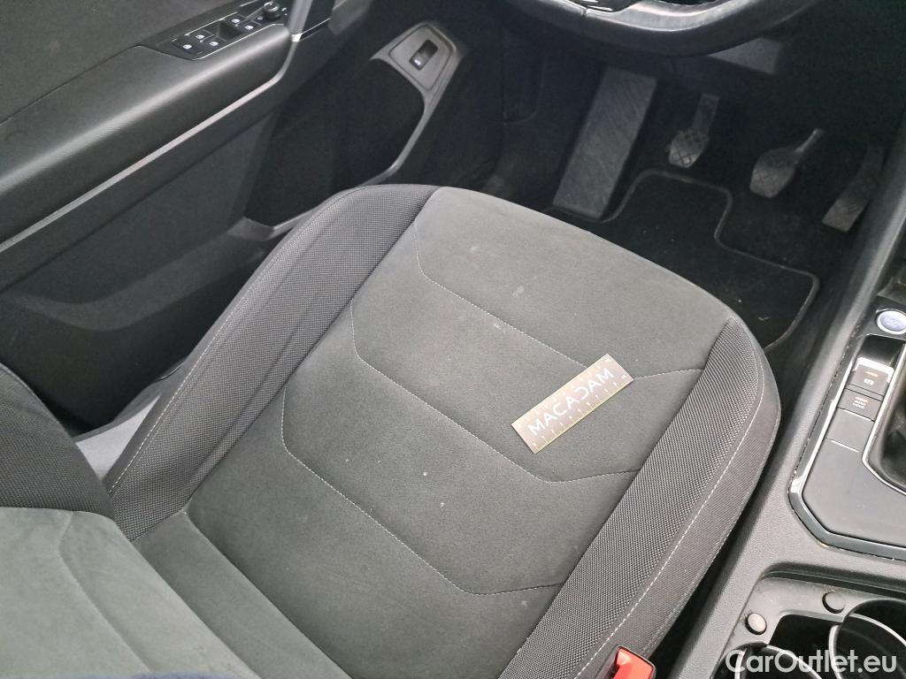  Volkswagen  Tiguan VOLKSWAGEN  Allspace / 2017 / 5P / SUV 2.0 TDI 150 BMV6 Carat #31