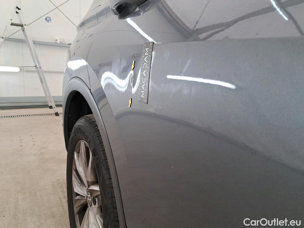  Volkswagen  Tiguan VOLKSWAGEN  Allspace / 2017 / 5P / SUV 2.0 TDI 150 BMV6 Carat #6