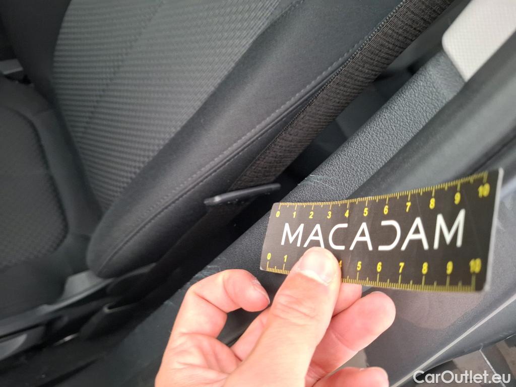  Bmw  Serie 1 BMW Série 1 / 2019 / 5P / Berline 116i DKG7 Business Design #18