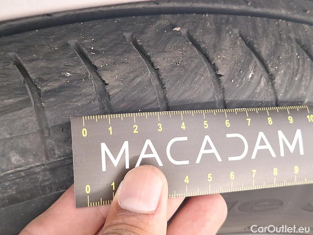  Volkswagen  Golf  VOLKSWAGEN SW / 2020 / 5P / Break 2.0 TDI SCR 150 DSG7 Life Business #7