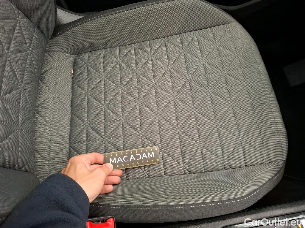  Volkswagen  Tiguan VOLKSWAGEN   2020  5P  SUV 1 5 TSI 150 BMV6 Life Busines #5