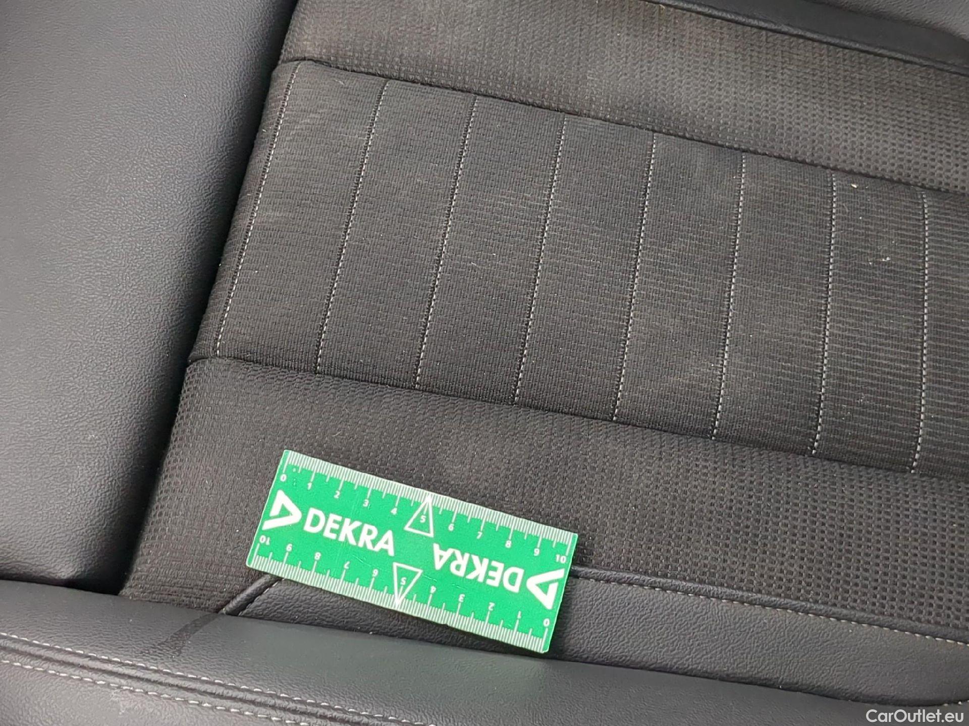  Bmw  Serie 3 BMW Série 3 Touring / 2022 / 5P / Break 318i 156ch Business Design BVA8 #1