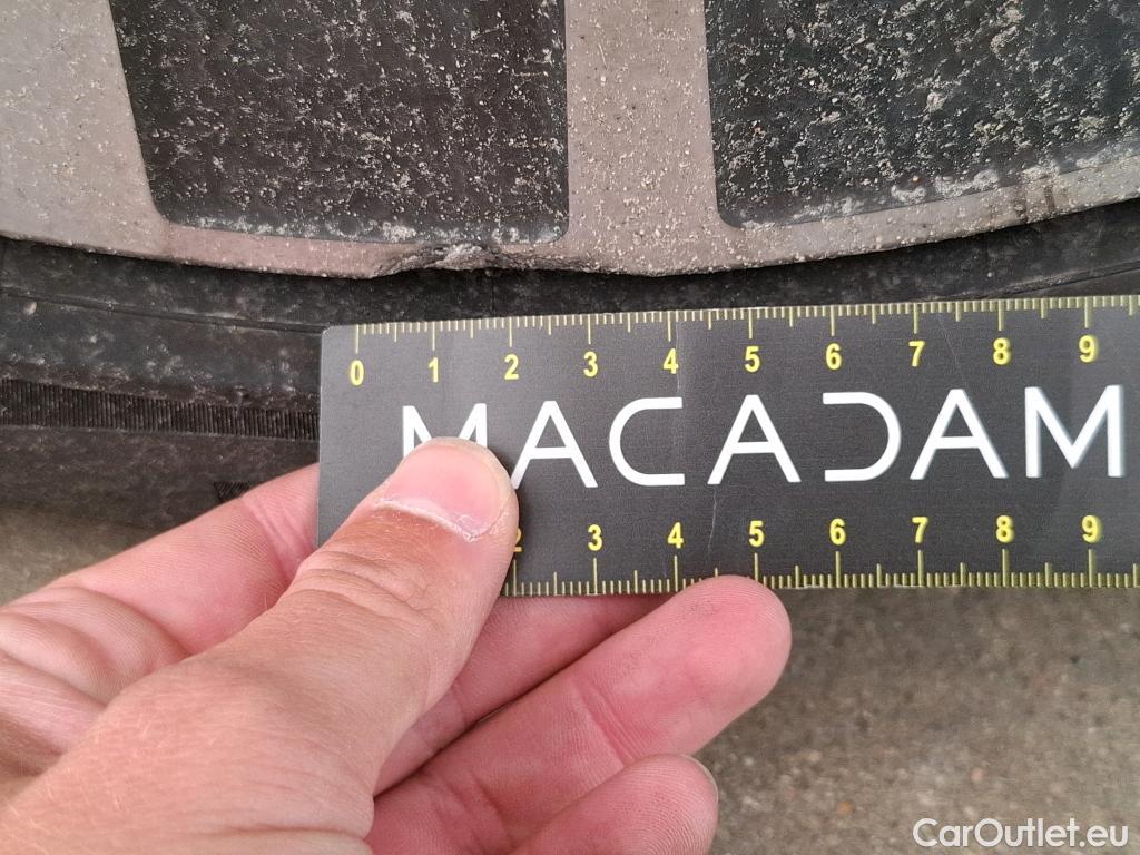  Bmw  Serie 1 BMW Série 1 / 2019 / 5P / Berline 116i DKG7 Business Design #6