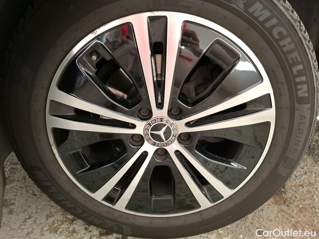  Mercedes  E-Klasse MERCEDES-BENZ Classe E Berline / 2016 / 4P / Berline E 200 d Avantgarde Line BA9 #26