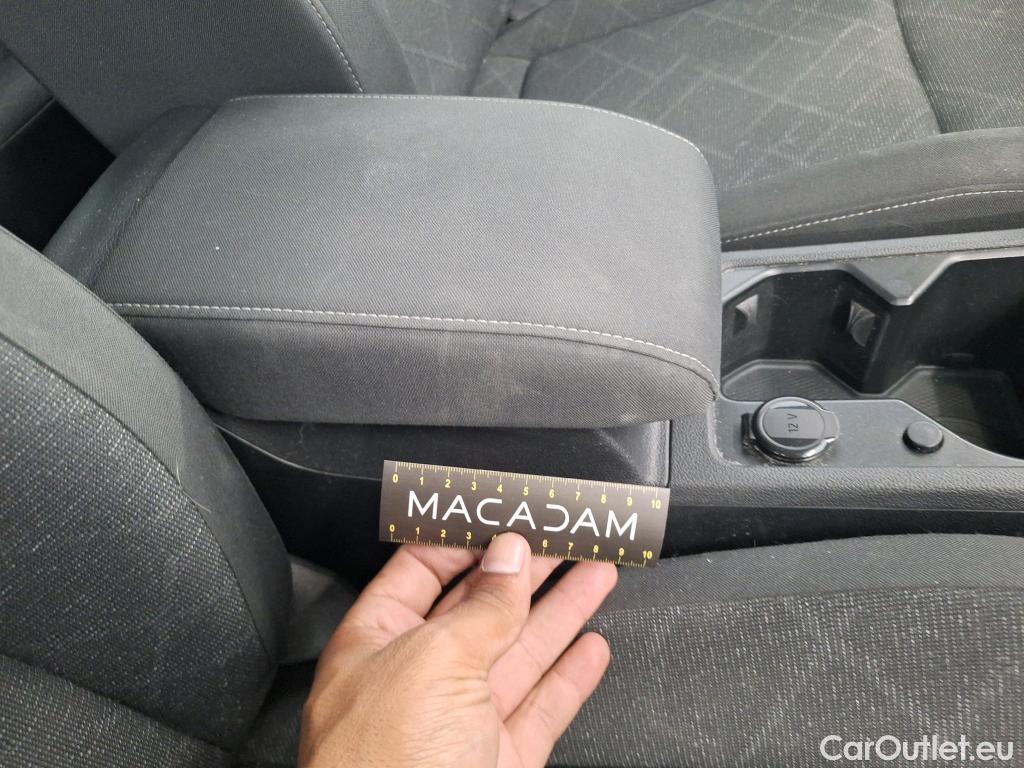  Volkswagen  Golf  VOLKSWAGEN SW / 2020 / 5P / Break 2.0 TDI SCR 150 DSG7 Life Business #15