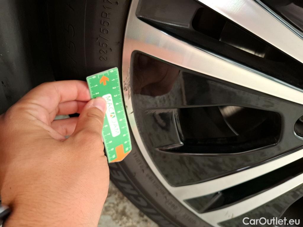  Mercedes  E-Klasse MERCEDES-BENZ Classe E Berline / 2016 / 4P / Berline E 200 d Avantgarde Line BA9 #28