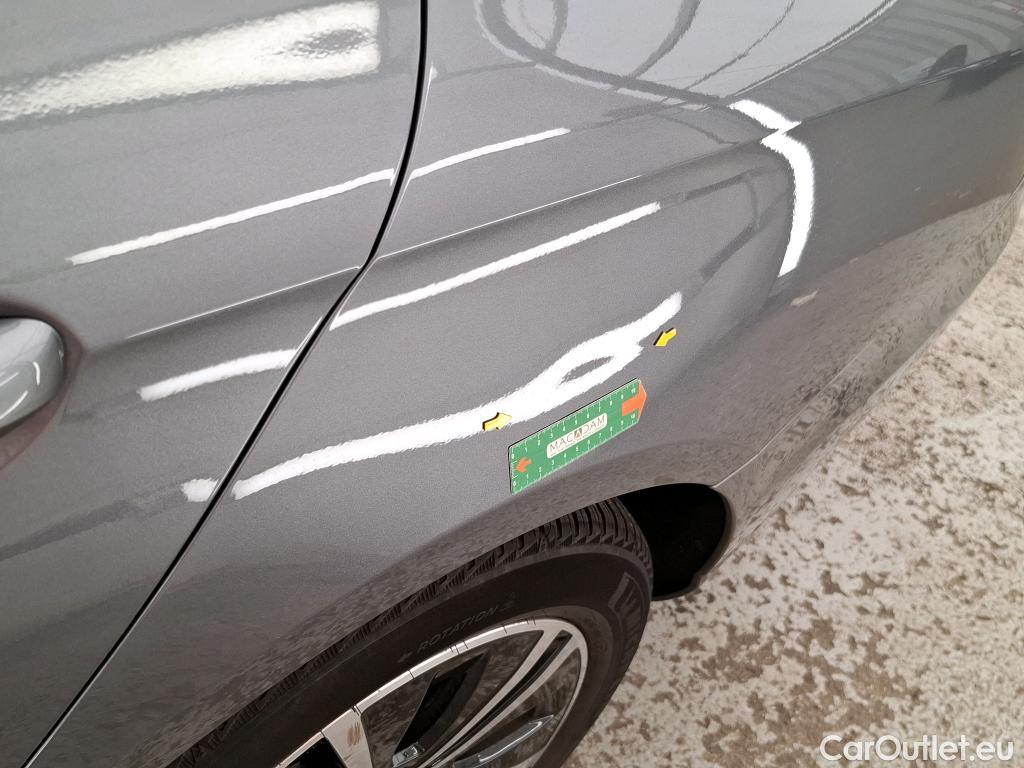  Mercedes  E-Klasse MERCEDES-BENZ Classe E Berline / 2016 / 4P / Berline E 200 d Avantgarde Line BA9 #9