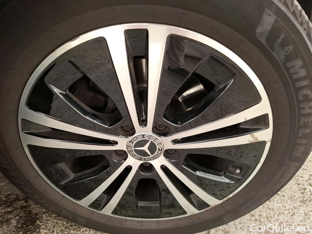  Mercedes  E-Klasse MERCEDES-BENZ Classe E Berline / 2016 / 4P / Berline E 200 d Avantgarde Line BA9 #33