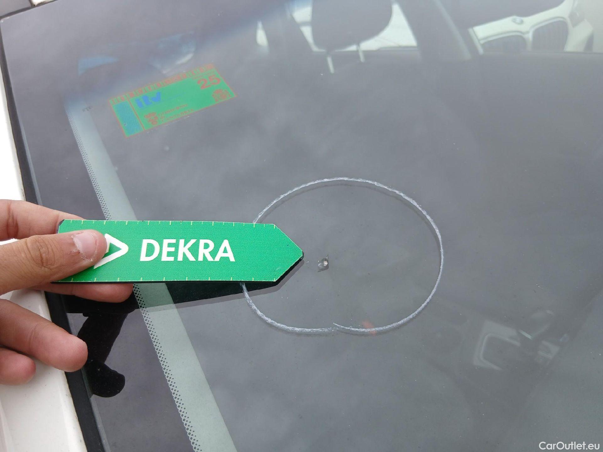  KIA  Niro KIA  Hïbrido Enchufable / 2016 / 5P / crossover 1.6 GDi Híbrido Enchufable 104kW Drive #23