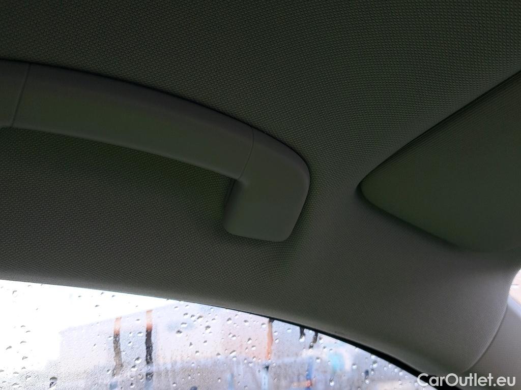  Volkswagen  Tiguan VOLKSWAGEN  / 2020 / 5P / todoterreno Life 2.0 TDI 110kW (150CV) DSG (AC2) #5