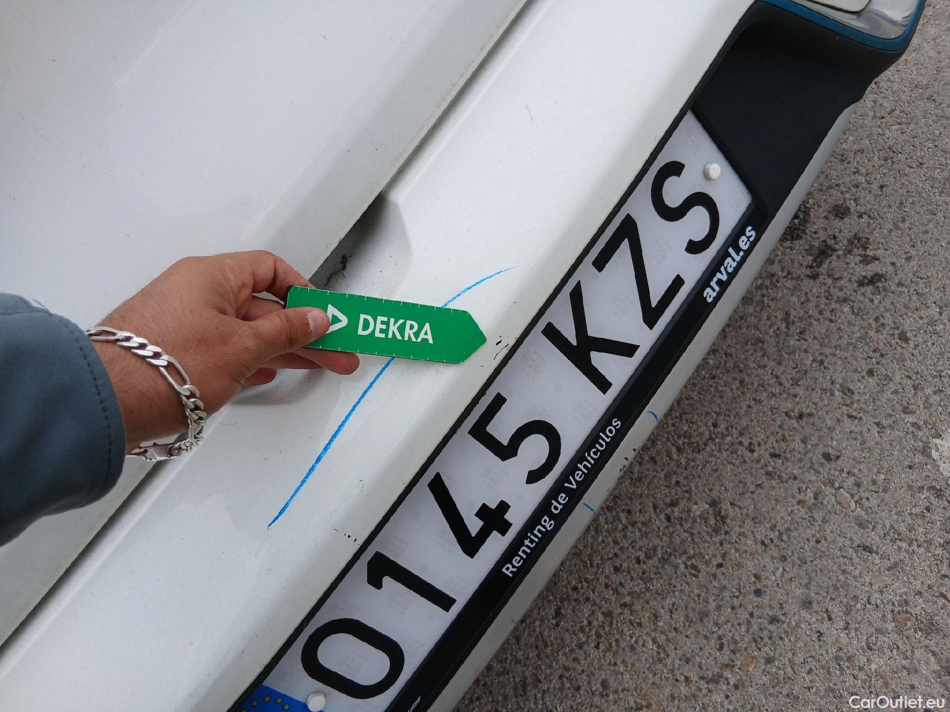  KIA  Niro KIA  Hïbrido Enchufable / 2016 / 5P / crossover 1.6 GDi Híbrido Enchufable 104kW Drive #8