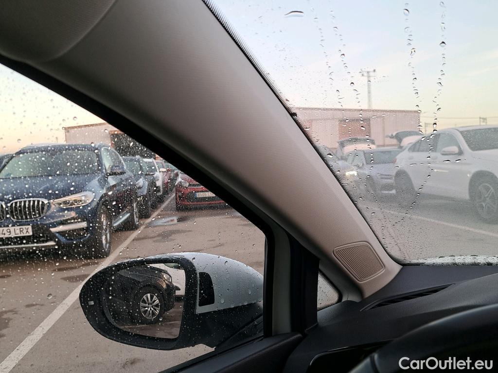  Volkswagen  Golf  VOLKSWAGEN / 2020 / 5P / berlina con portón Life 1.0 eTSI 81kW (110CV) DSG #7