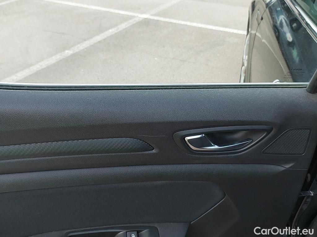  Renault  Megane RENAULT Mégane / 2015 / 5P / berlina con portón Business Energy dCi 81kW (110CV) #27