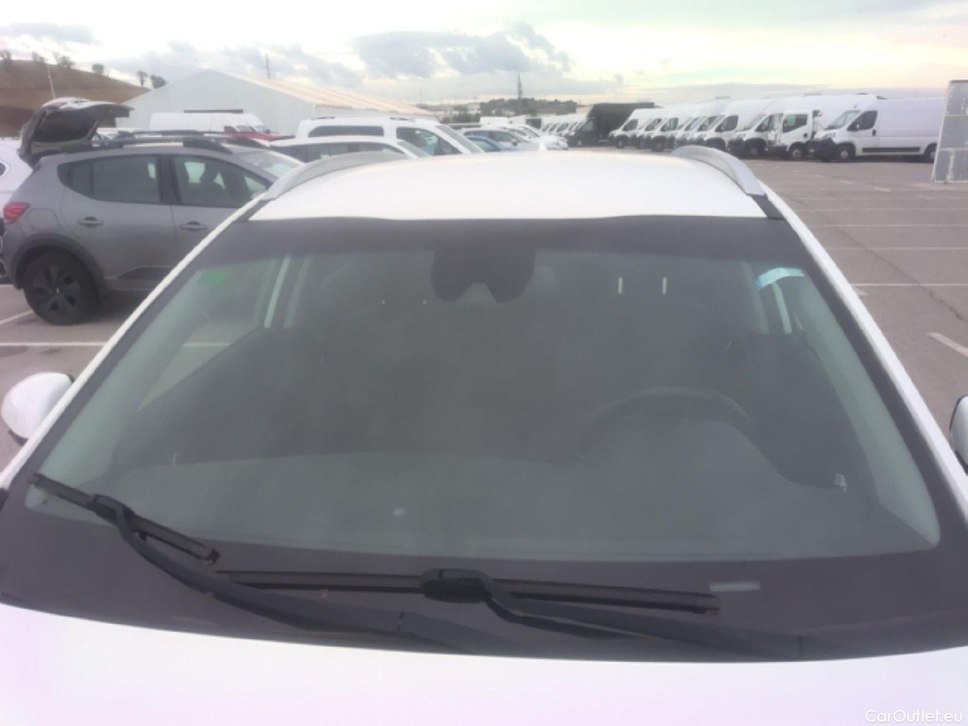  KIA  Niro KIA  Hïbrido Enchufable / 2016 / 5P / crossover 1.6 GDi Híbrido Enchufable 104kW Drive #24