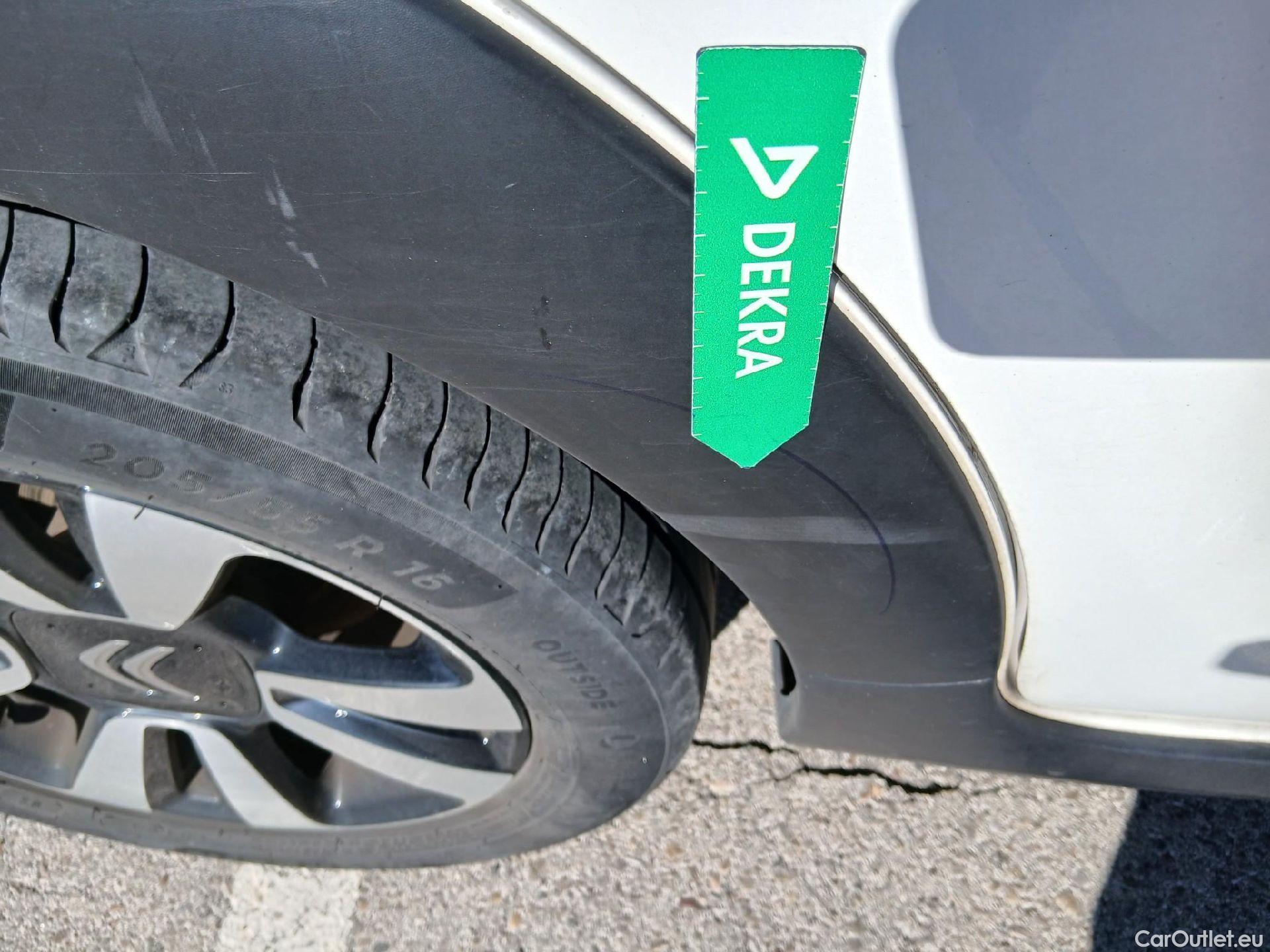  Citroen  C3 CITROEN  / 2020 / 5P / berlina con portón BlueHDi 75KW (100CV) S&S Feel Pack #28