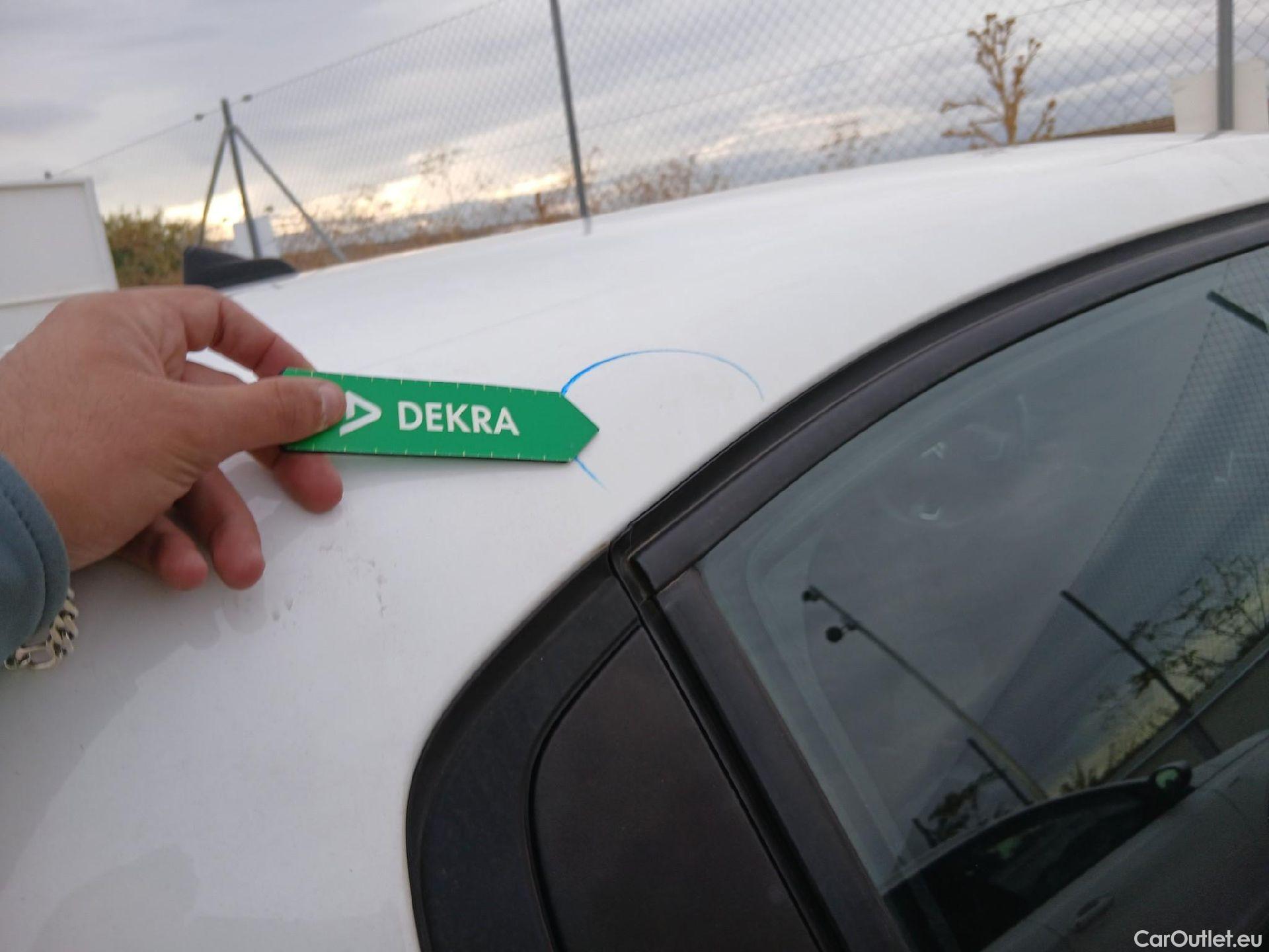  Citroen  C3 CITROEN  / 2016 / 5P / berlina con portón BlueHDi 73KW (100CV) S&S FEEL #17