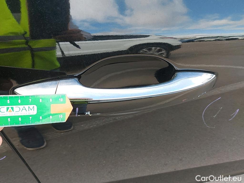  Renault  Megane RENAULT Mégane / 2015 / 5P / berlina con portón Business Energy dCi 81kW (110CV) #32