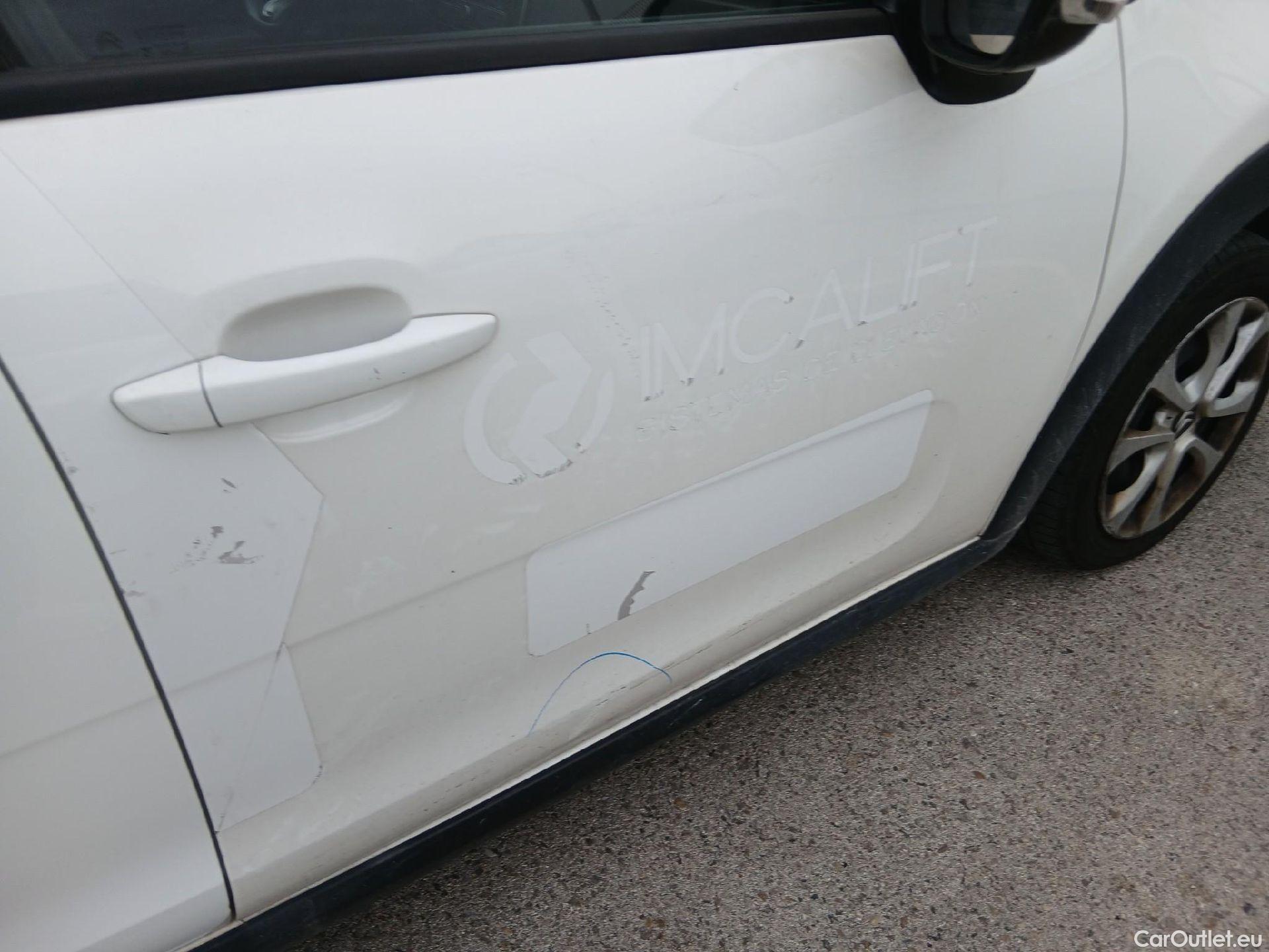  Citroen  C3 CITROEN  / 2016 / 5P / berlina con portón BlueHDi 73KW (100CV) S&S FEEL #23