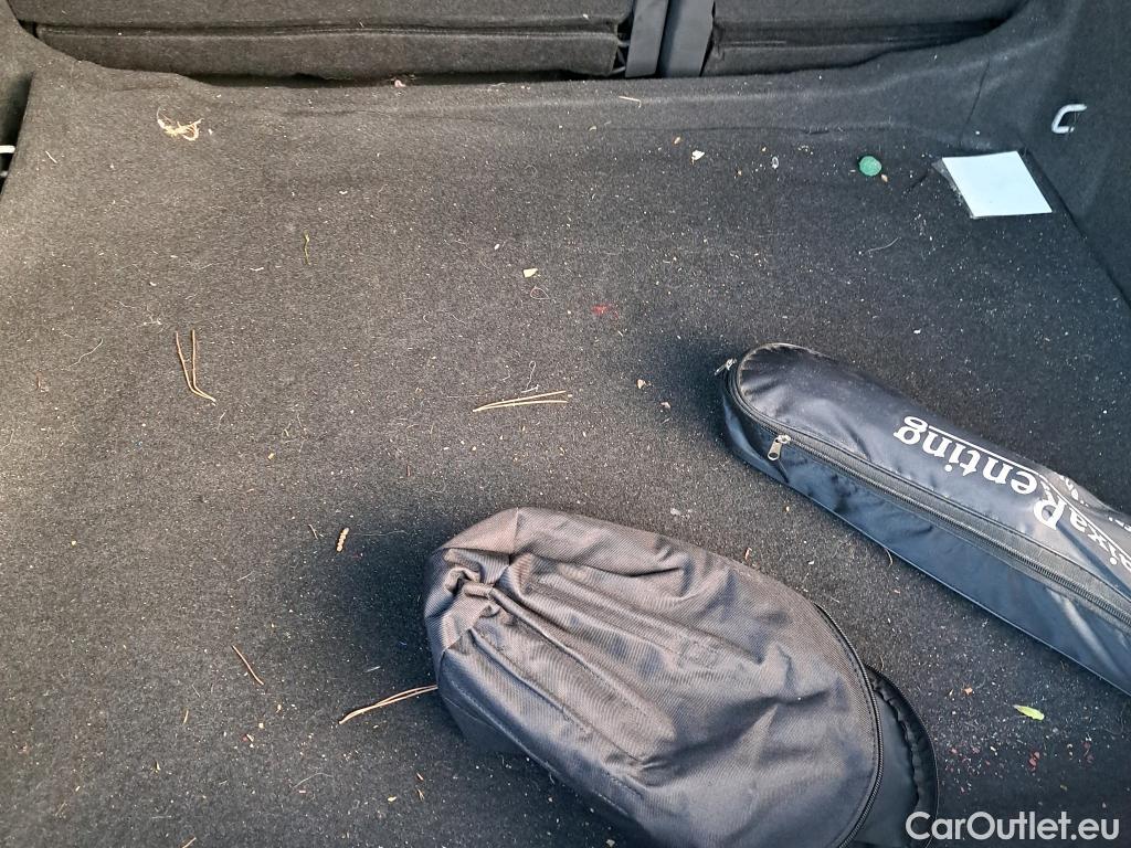  Volkswagen  Tiguan VOLKSWAGEN  / 2020 / 5P / todoterreno Life 2.0 TDI 110kW (150CV) DSG (AC2) #27