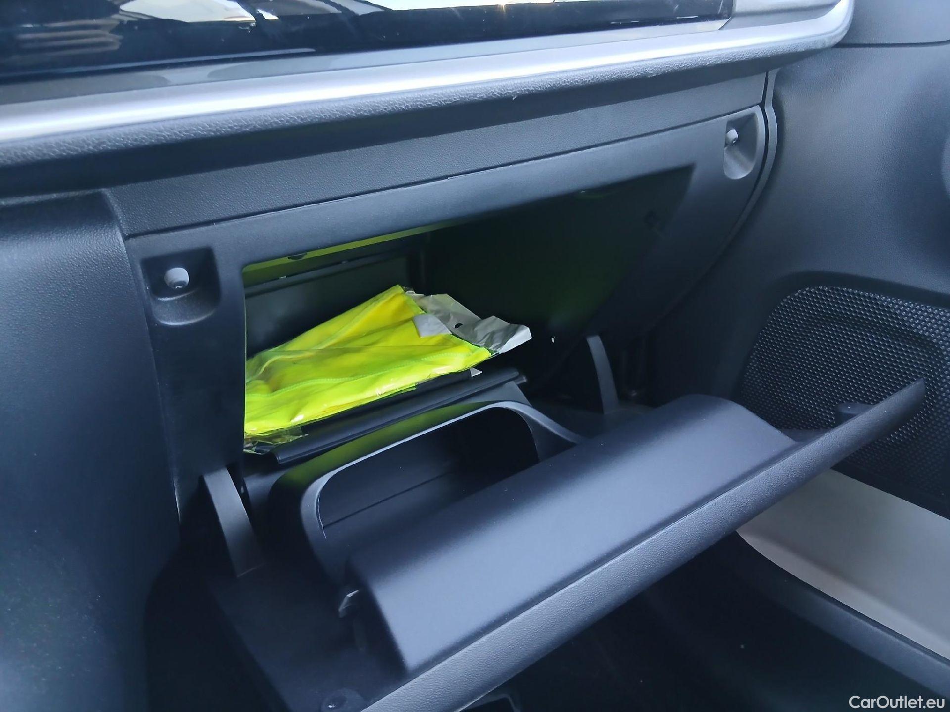  Citroen  C3 CITROEN  / 2020 / 5P / berlina con portón BlueHDi 75KW (100CV) S&S Feel Pack #2