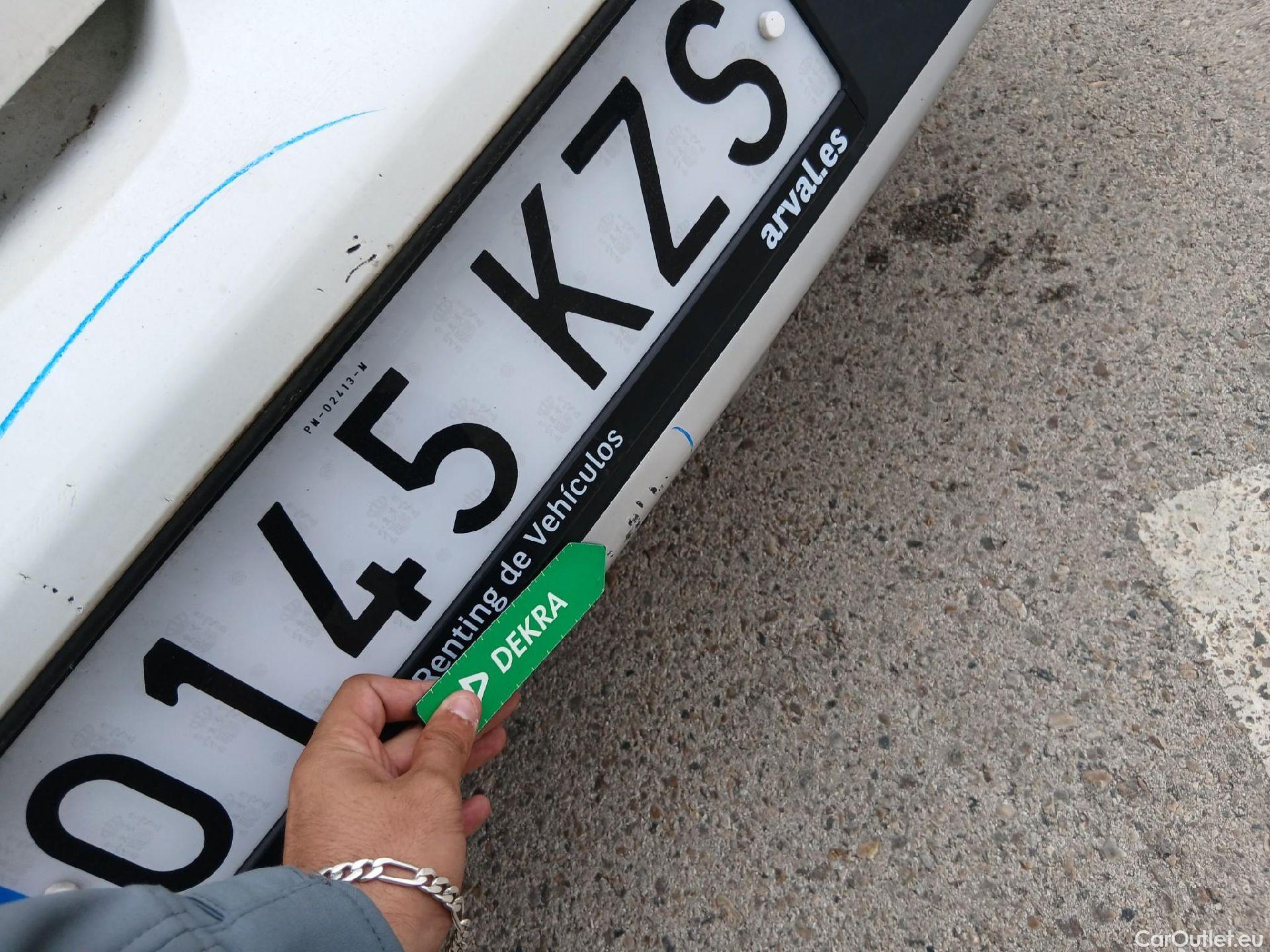  KIA  Niro KIA  Hïbrido Enchufable / 2016 / 5P / crossover 1.6 GDi Híbrido Enchufable 104kW Drive #10