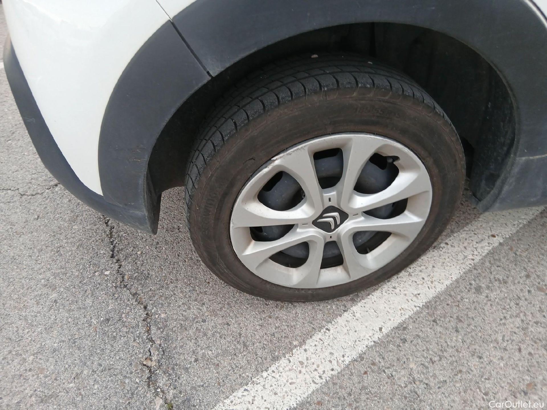  Citroen  C3 CITROEN  / 2016 / 5P / berlina con portón BlueHDi 73KW (100CV) S&S FEEL #21