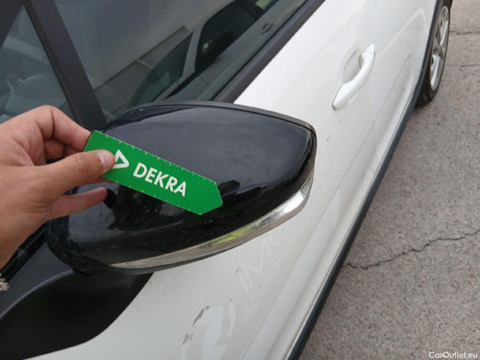  Citroen  C3 CITROEN  / 2016 / 5P / berlina con portón BlueHDi 73KW (100CV) S&S FEEL #9