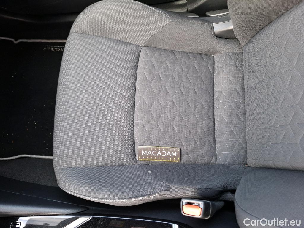  Toyota  Corolla TOYOTA  Touring Sports / 2018 / 5P / Break Hybride 122h Dynamic Business Stage Acad #18