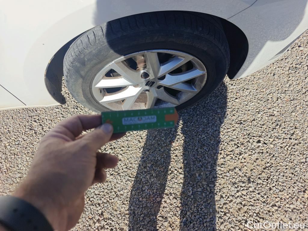  Seat  Leon SEAT Nuevo León / 2020 / 5P / familiar SP 1.5 TSI 96kW S&S Style Go(SP) #24