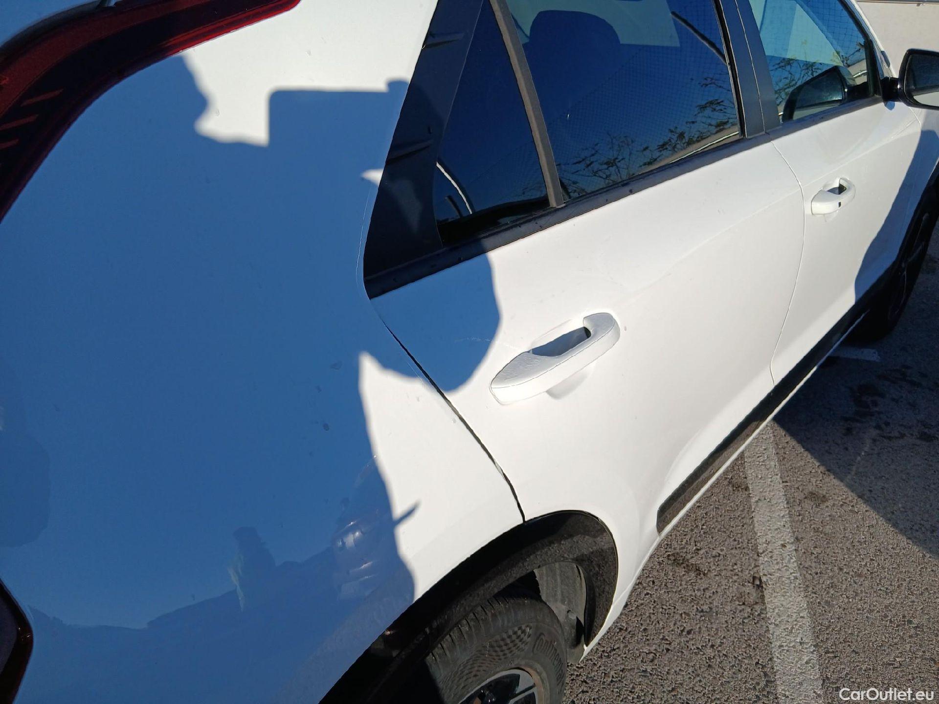  KIA  Niro KIA  / 2022 / 5P / crossover 1.6 GDi HEV 104kW (141CV) Drive #12