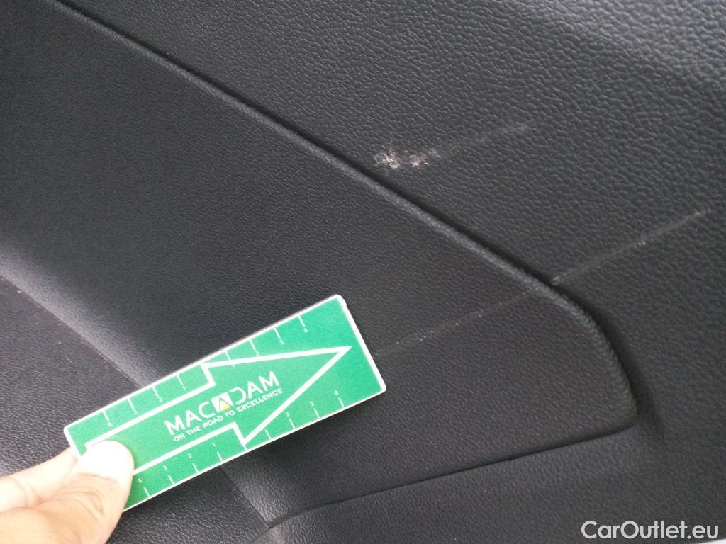  Volkswagen  Polo VOLKSWAGEN  / 2017 / 5P / berlina con portón Advance 1.0 TSI 70kW (95CV) #14