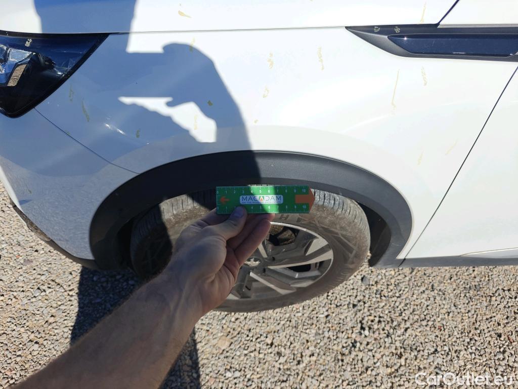  Peugeot  2008  Allure Pack 1.5 HDi 110CV MT6 E6d #36