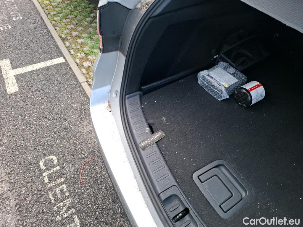  Toyota  Corolla TOYOTA  Touring Sports / 2018 / 5P / Break Hybride 122h Dynamic Business Stage Acad #33