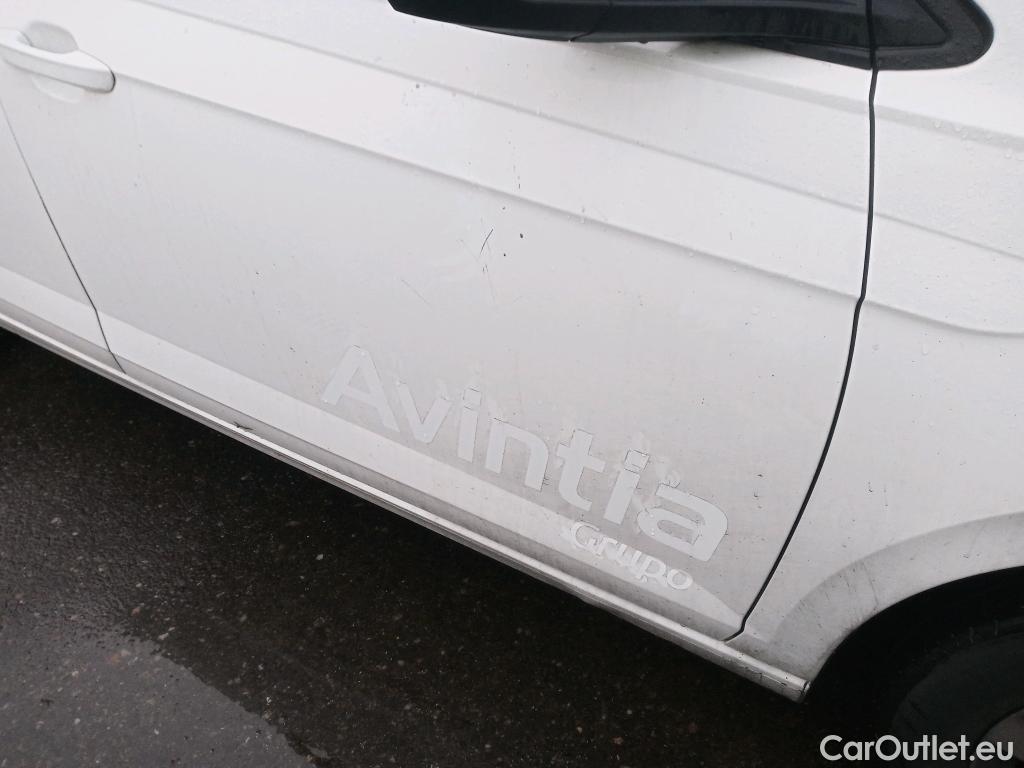  Volkswagen  Polo VOLKSWAGEN  / 2017 / 5P / berlina con portón Advance 1.0 TSI 70kW (95CV) #1