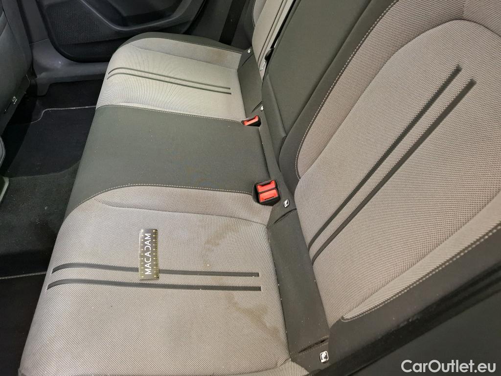  Seat  Leon SEAT  Sportstourer / 2020 / 5P / Break 2.0 TDI 150 DSG S&S Style Business #38