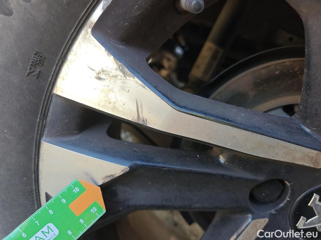  Peugeot  2008  Allure Pack 1.5 HDi 110CV MT6 E6d #44