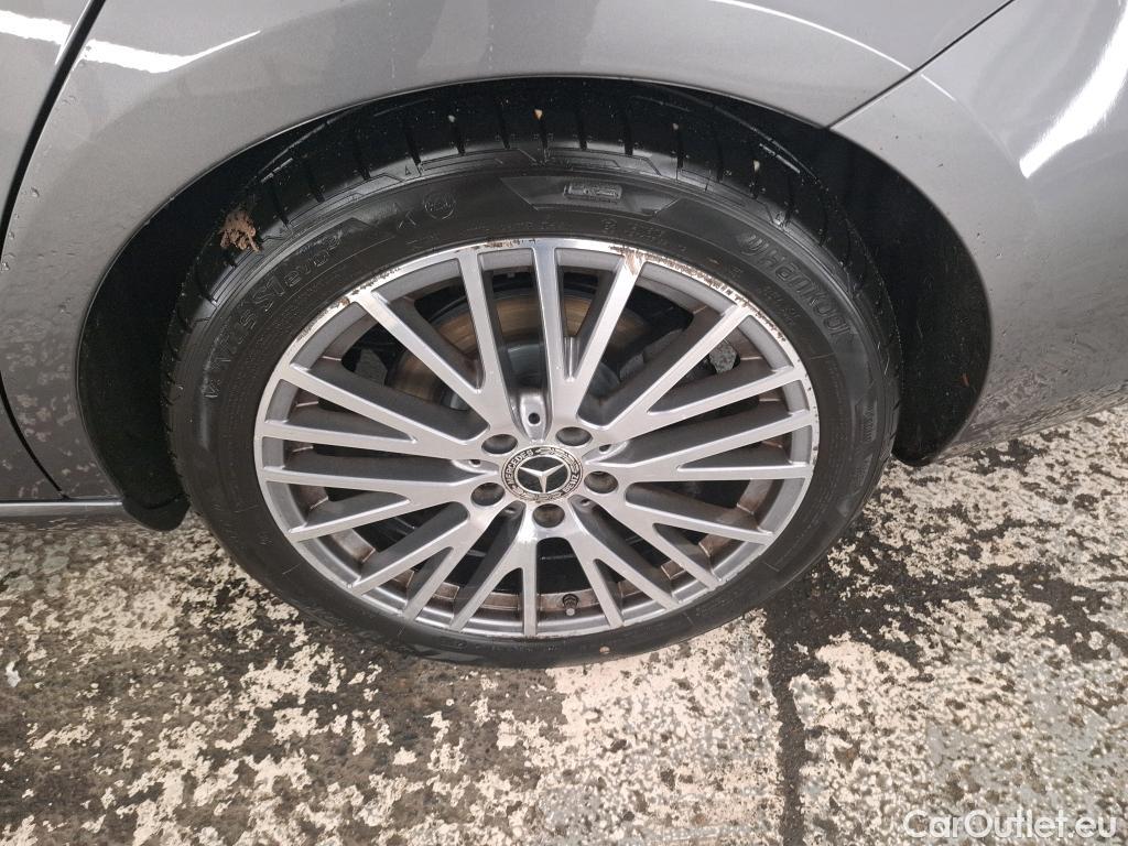  Mercedes  CLA-Klasse MERCEDES-BENZ CLA Shooting Brake / 2019 / 5P / Break CLA 200 d Business Line BA8 #12